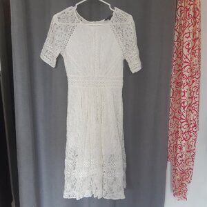 Women's white lace dress